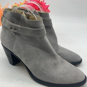 Skylar Blake Gray Suede Ankle Boots Made in Italy size 9 MCA5621